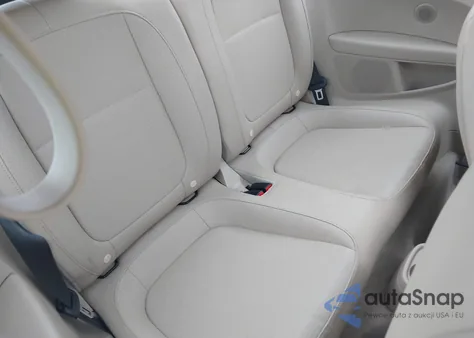 2015 Volkswagen Beetle 1.8T из США, поврежденный, VIN 3VWJ17AT1FM636805